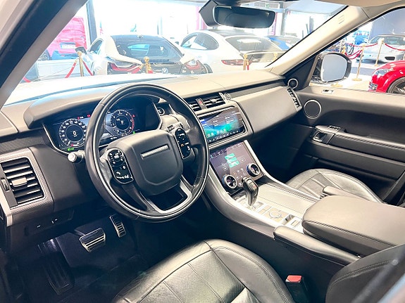 Land Rover Range Rover Sport 13 of 21