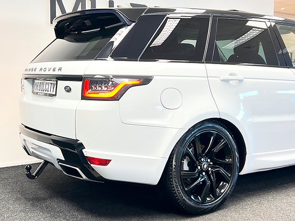 Land Rover Range Rover Sport 9 of 21