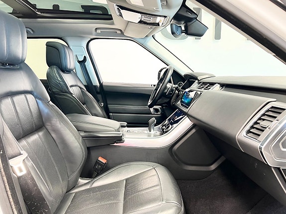 Land Rover Range Rover Sport 15 of 21