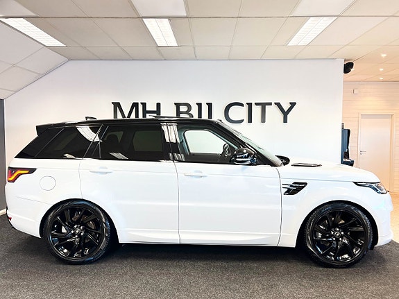 Land Rover Range Rover Sport 5 of 5