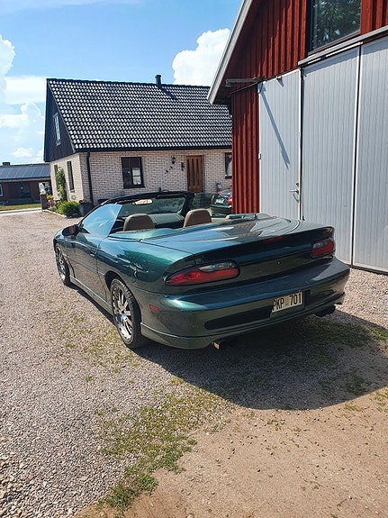 Chevrolet Camaro 4 of 5