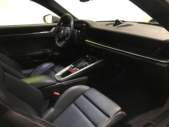 Porsche 911 Carrera S 15 of 16