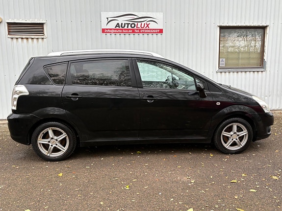 Toyota Corolla Verso 6 of 15