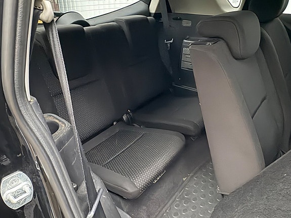 Toyota Corolla Verso 11 of 15