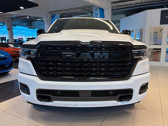 Dodge RAM 1500 24 of 25