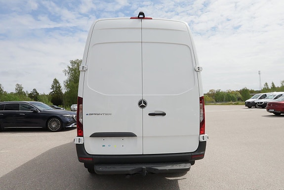 Mercedes-Benz eSprinter 414 5 of 26
