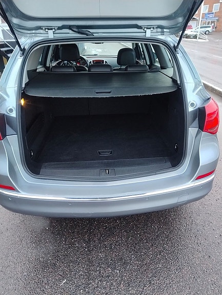 Opel Astra 8 of 15