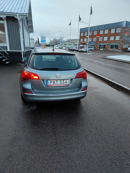 Opel Astra 4 of 15