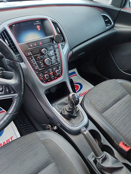 Opel Astra 14 of 15