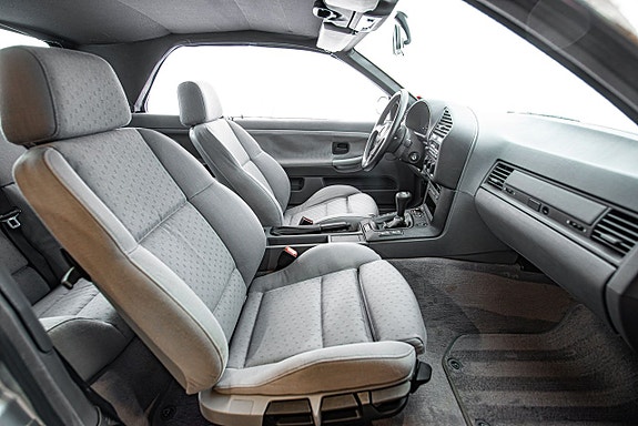 BMW 325i 15 of 25