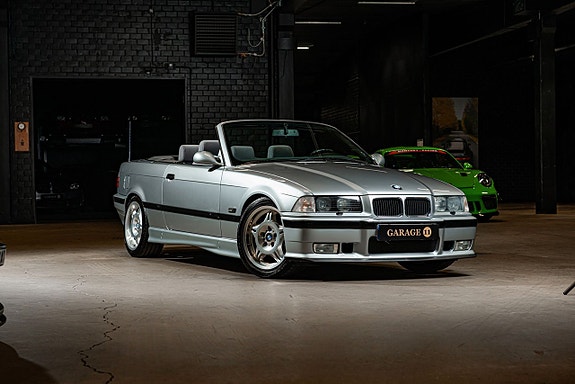 BMW 325i 9 of 25
