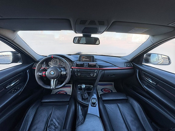 BMW 320 11 of 16