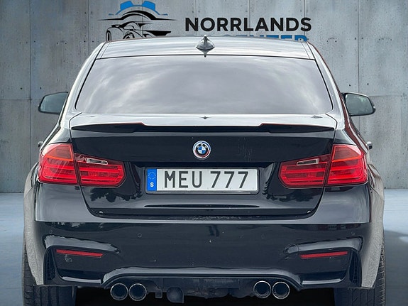 BMW 320 8 of 16