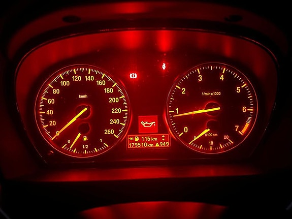 BMW 318 6 of 15