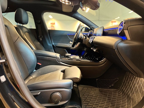 Mercedes-Benz CLA200 d 25 of 27