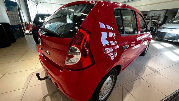 Dacia Sandero 13 of 19