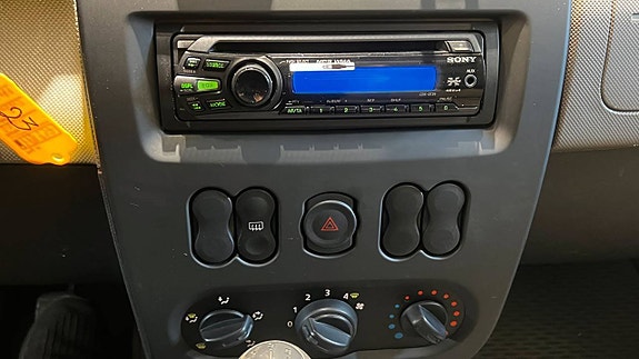 Dacia Sandero 10 of 19