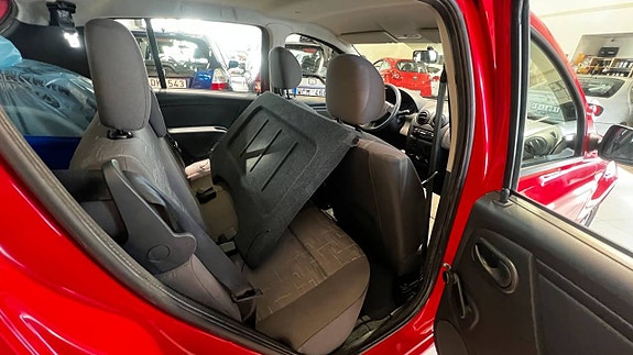 Dacia Sandero 15 of 19