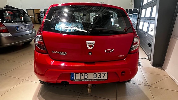 Dacia Sandero 12 of 19