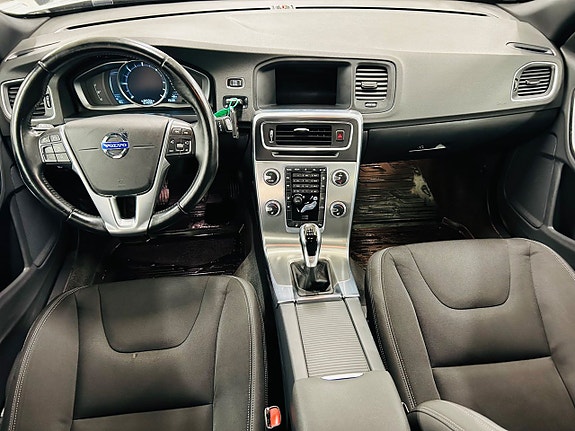 Volvo V60 10 of 17