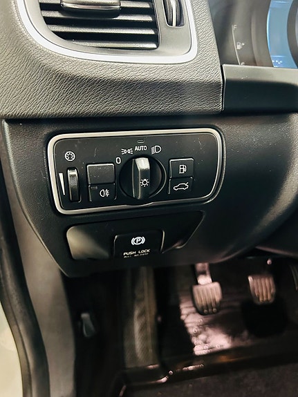 Volvo V60 14 of 17