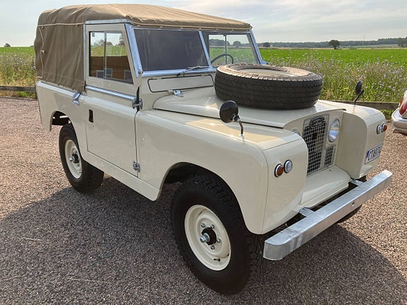 Land Rover Serie II 2 of 23