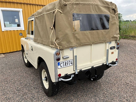 Land Rover Serie II 9 of 23