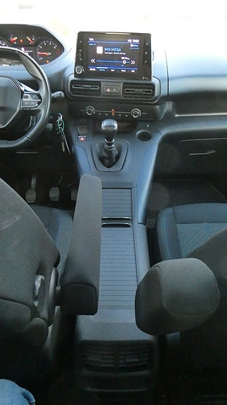 Peugeot Rifter 13 of 24