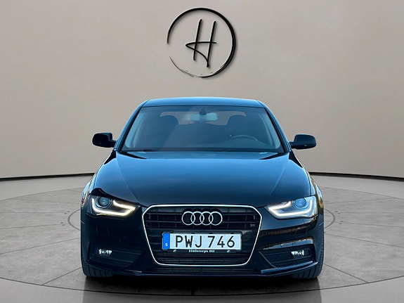 Audi A4 3 of 18