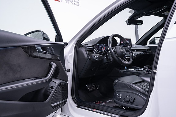 Audi RS4 8 of 30