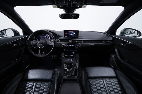 Audi RS4 18 of 30