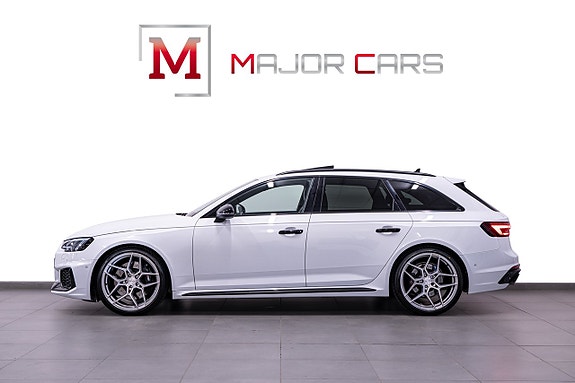 Audi RS4 3 of 30