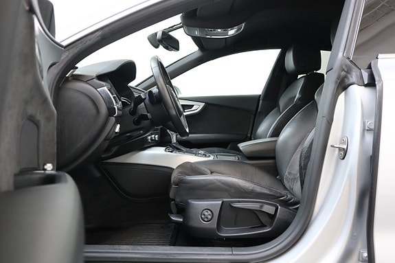 Audi A7 9 of 24