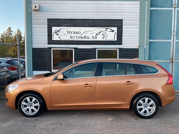 Volvo V60 11 of 12