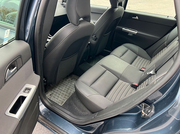 Volvo V50 9 of 10