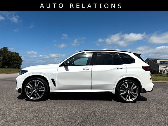BMW X5 2 of 5