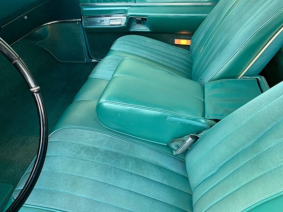 Oldsmobile Toronado 16 of 25