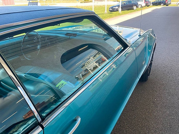 Oldsmobile Toronado 13 of 25