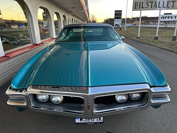 Oldsmobile Toronado 25 of 25