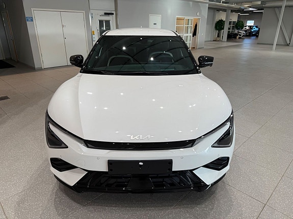 Kia EV6 6 of 20