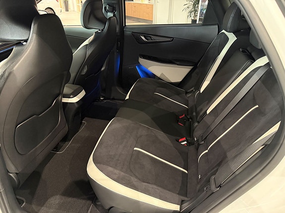 Kia EV6 12 of 20