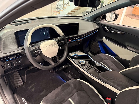 Kia EV6 11 of 20