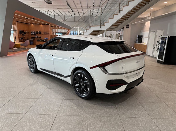 Kia EV6 2 of 20