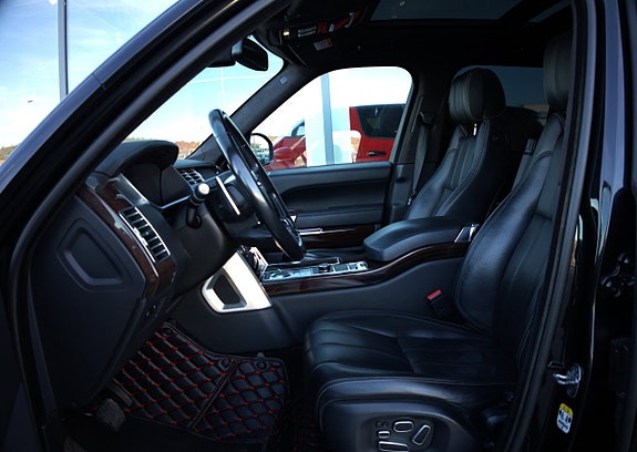 Land Rover Range Rover 8 of 22