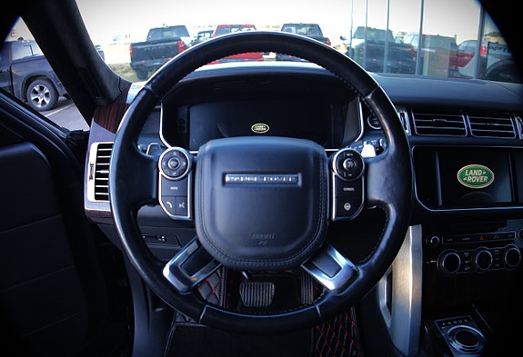 Land Rover Range Rover 11 of 22