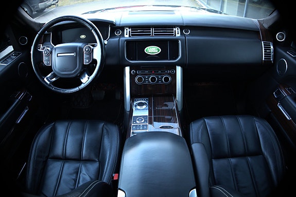 Land Rover Range Rover 12 of 22