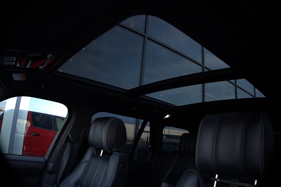 Land Rover Range Rover 9 of 22