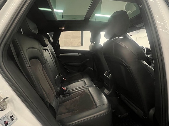 Audi Q5 9 of 18