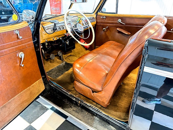 Ford Super Deluxe 17 of 30