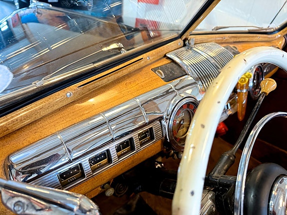 Ford Super Deluxe 20 of 30